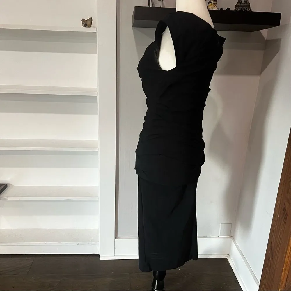 Le Chateau Beautiful Black Dress - Picture 6 of 12